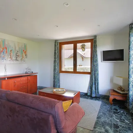Charming House With Great Views * Brison-Saint-Innocent