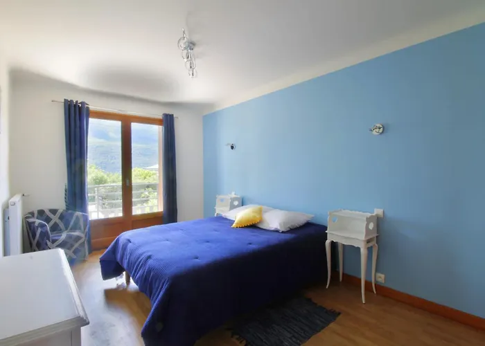 Charming House With Great Views *