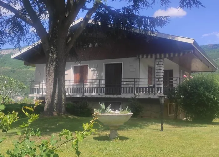 Charming House With Great Views Casa vacanze Brison-Saint-Innocent