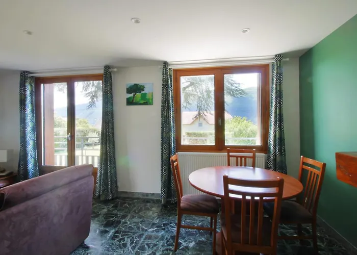 Charming House With Great Views Casa vacanze Brison-Saint-Innocent