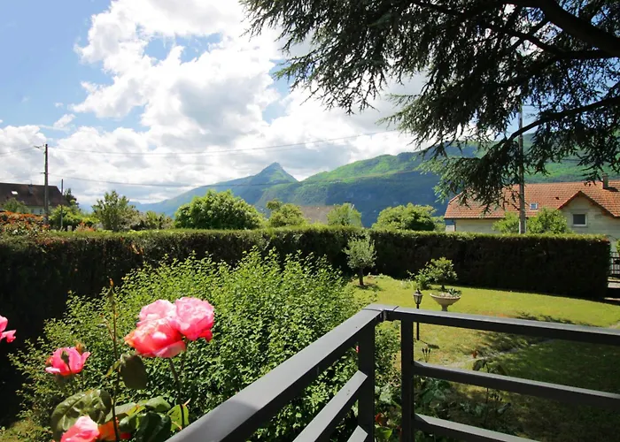 Charming House With Great Views * Brison-Saint-Innocent