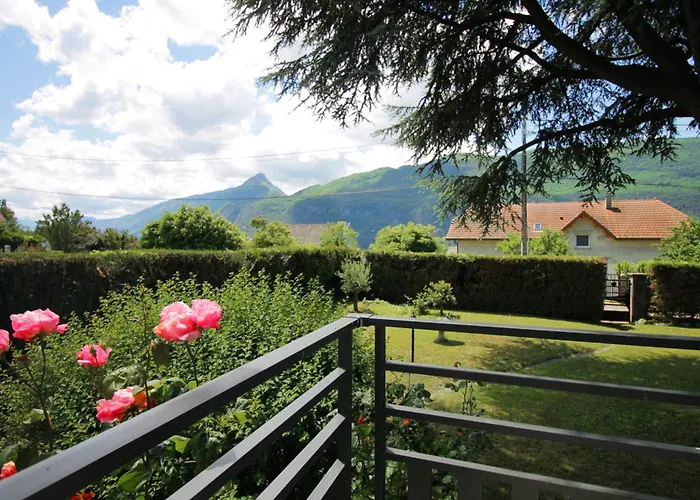 Charming House With Great Views * Brison-Saint-Innocent